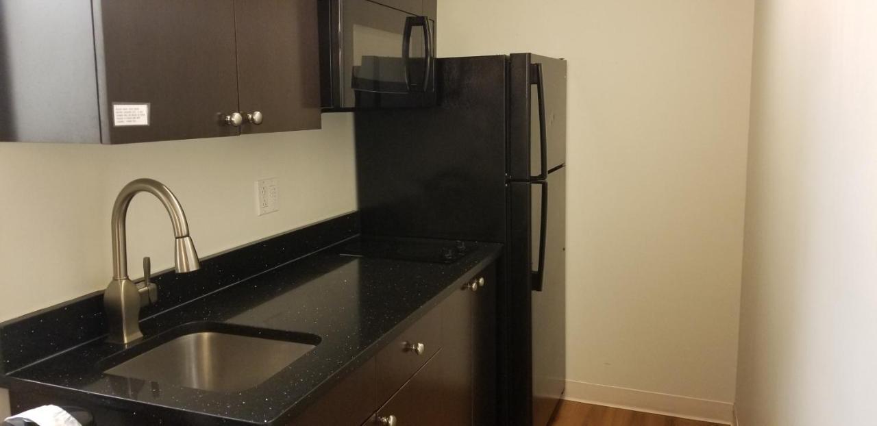 Joys Inn Innisfail, Ab מראה חיצוני תמונה