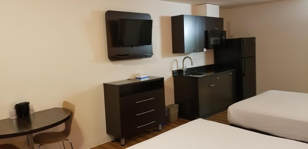 Joys Inn Innisfail, Ab מראה חיצוני תמונה