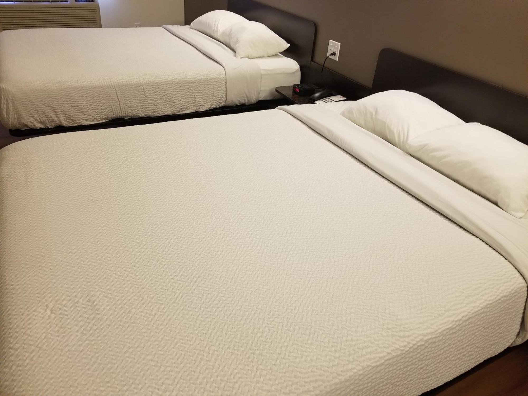 Joys Inn Innisfail, Ab מראה חיצוני תמונה