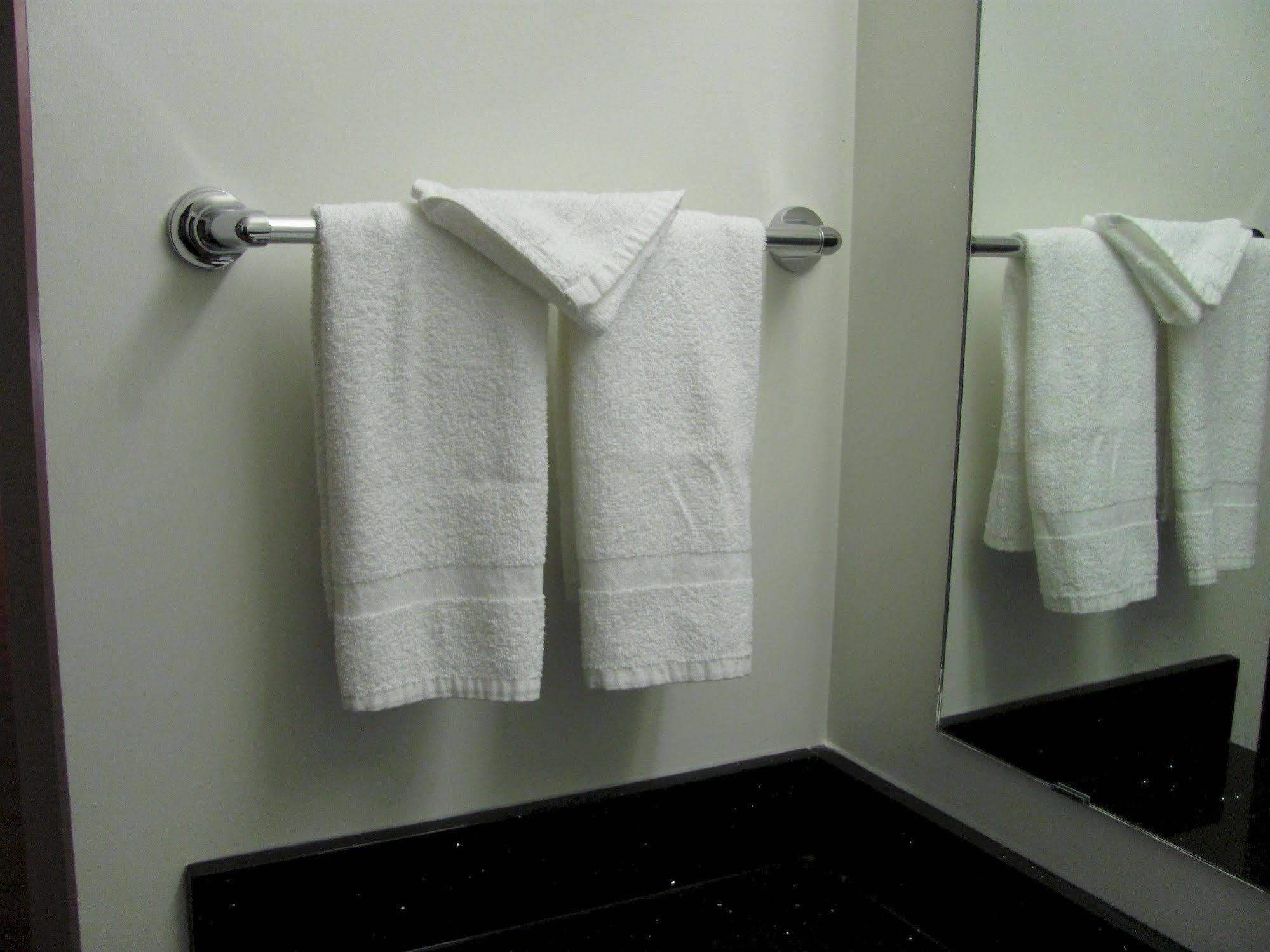 Joys Inn Innisfail, Ab מראה חיצוני תמונה